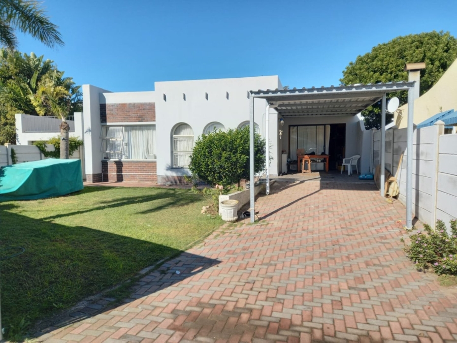 3 Bedroom Property for Sale in Aston Bay Eastern Cape